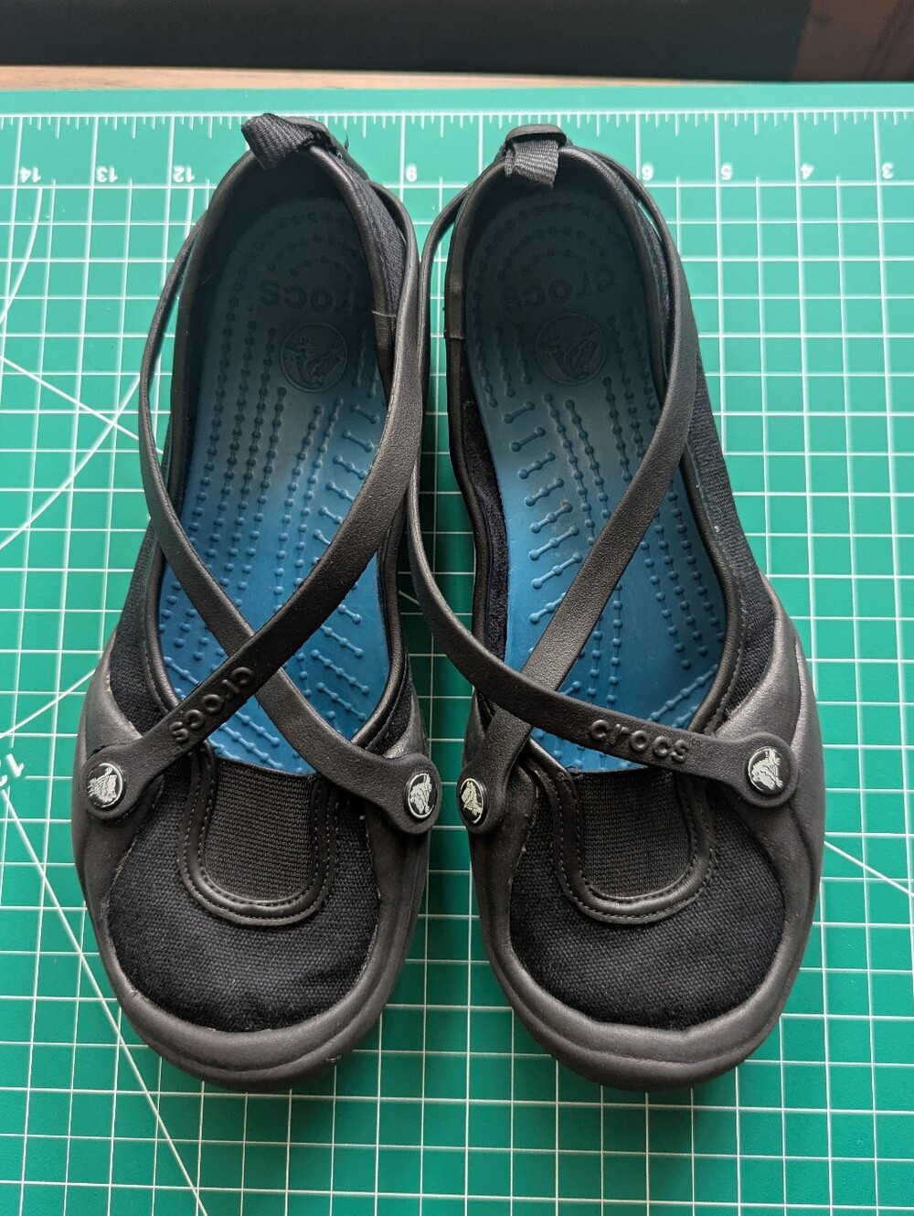 Women's Black Crocs Celeste - Strappy Mary Jane - Size 7